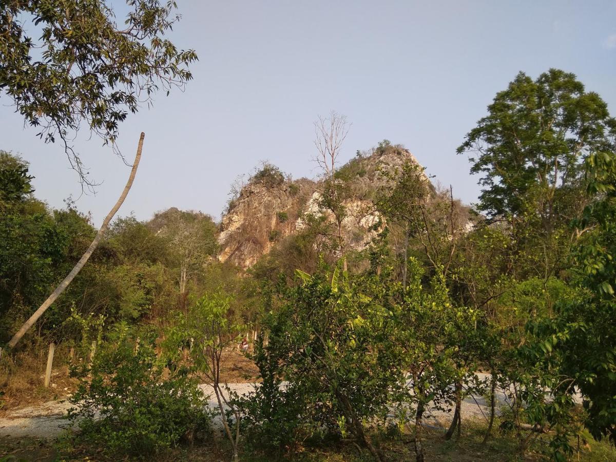 ชายเขาโฮมสเตย์ Kanchanaburi Luaran gambar
