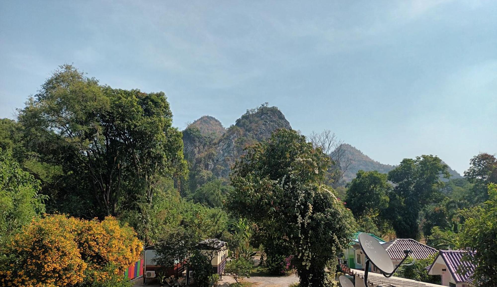 ชายเขาโฮมสเตย์ Kanchanaburi Luaran gambar